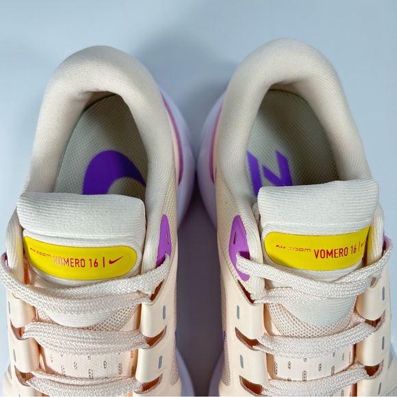 Nike AIR ZOOM VOMERO 16 'White Oxygen Purple' Road Run Shoe DA7698-800 Women's 8 - Picture 13 of 16